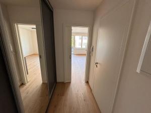 Pronájem bytu 1+kk, Praha - Velká Chuchle, Na hvězdárně, 36 m2