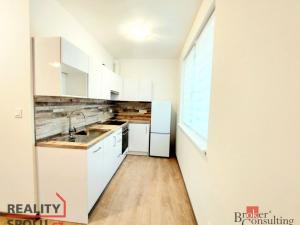 Pronájem bytu 1+kk, Plzeň - Jižní Předměstí, Na Jíkalce, 42 m2