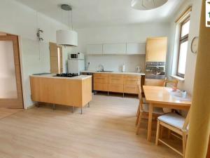 Prodej bytu 2+1, Františkovy Lázně - Slatina, Lesní, 71 m2