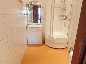 Prodej bytu 2+1, Cheb, Do Zátiší, 60 m2