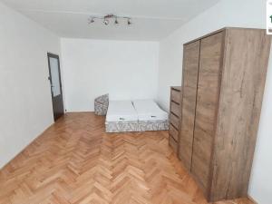 Pronájem bytu 1+1, Cheb, Šeříková, 40 m2