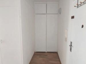 Pronájem bytu 1+1, Cheb, Šeříková, 40 m2