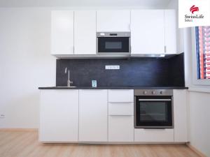 Pronájem bytu 1+kk, Havlíčkův Brod, Stromovka, 27 m2