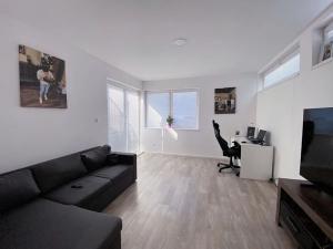 Pronájem bytu 2+1, Modřice, Tyršova, 81 m2