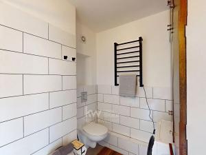 Pronájem bytu 2+kk, Praha - Prosek, Lovosická, 25 m2