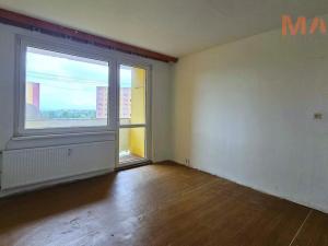 Prodej bytu 2+1, Chomutov, Školní pěšina, 63 m2