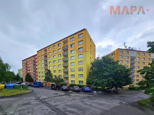 Prodej bytu 2+1, Chomutov, Školní pěšina, 63 m2