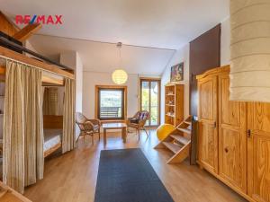 Prodej vícegeneračního domu, Obora, 900 m2