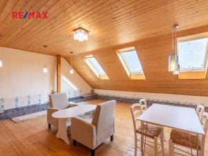 Prodej komerční nemovitosti, Obora, 900 m2
