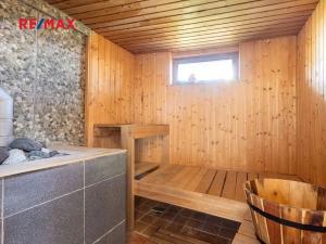 Prodej komerční nemovitosti, Obora, 900 m2