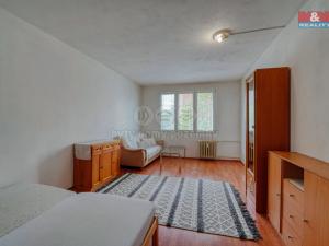 Prodej bytu 3+1, Plzeň - Skvrňany, Vejprnická, 76 m2