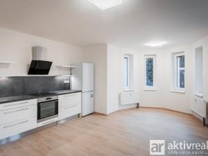 Pronájem bytu 2+kk, Neratovice, Školní, 65 m2