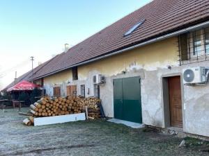 Pronájem obchodního prostoru, Líšnice, 40 m2