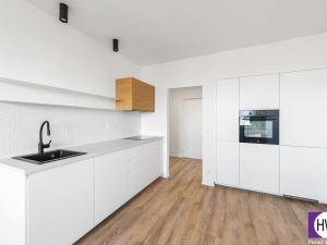 Prodej bytu 4+kk, Praha, Švehlova, 72 m2