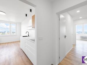 Prodej bytu 4+kk, Praha, Švehlova, 72 m2