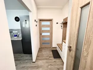 Pronájem bytu 1+1, Praha - Holešovice, Osadní, 44 m2