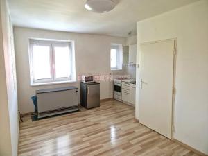 Pronájem bytu 1+kk, Zlín, Kostelecká, 30 m2