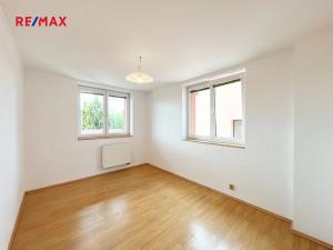 Prodej bytu 3+kk, Praha - Petrovice, Edisonova, 70 m2