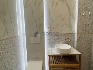 Pronájem bytu 1+kk, Praha, Kralická, 23 m2