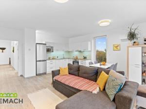 Prodej bytu 3+kk, Uherské Hradiště, Štěpnická, 74 m2