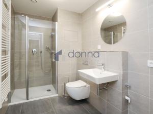 Pronájem bytu 1+kk, Praha, V třešňovce, 40 m2