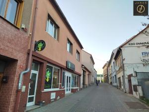 Pronájem obchodního prostoru, Kladno, Ivana Olbrachta, 160 m2