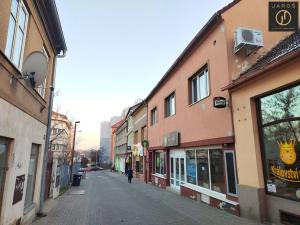 Pronájem obchodního prostoru, Kladno, Ivana Olbrachta, 160 m2