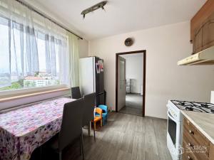 Prodej bytu 2+1, Sokolov, Spartakiádní, 61 m2