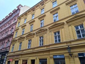 Prodej bytu 2+1, Praha - Staré Město, Perlová, 82 m2
