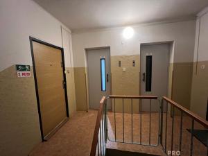 Prodej bytu 2+1, Rakovník, Dukel. hrdinů, 63 m2