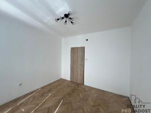 Prodej bytu 2+1, Rakovník, Dukel. hrdinů, 63 m2