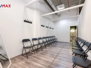 Prodej obchodního prostoru, Praha - Stodůlky, Sluneční náměstí, 109 m2