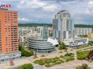 Prodej obchodního prostoru, Praha - Stodůlky, Sluneční náměstí, 109 m2