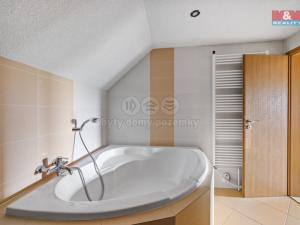 Prodej rodinného domu, Borová, 370 m2