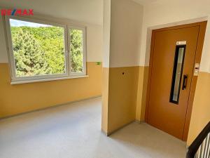 Pronájem bytu 2+kk, Praha - Komořany, Na Komořsku, 45 m2