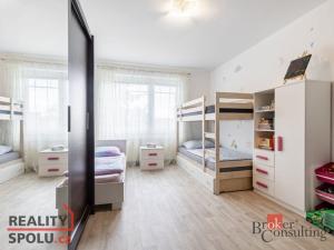 Prodej bytu 3+1, Tvrdonice, Družstevní, 68 m2