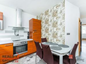 Prodej bytu 2+kk, Pardubice - Zelené Předměstí, Benešovo náměstí, 65 m2