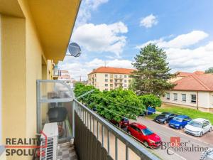 Prodej bytu 2+kk, Pardubice - Zelené Předměstí, Benešovo náměstí, 65 m2