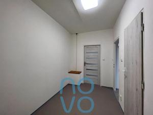 Pronájem bytu 2+1, Praha - Záběhlice, Sněženková, 59 m2