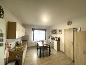 Pronájem bytu 2+kk, Tábor - Klokoty, Lidická, 54 m2