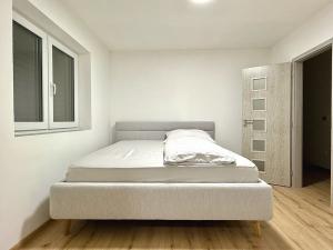 Pronájem bytu 3+kk, Frýdek-Místek, Panské Nové Dvory, 74 m2