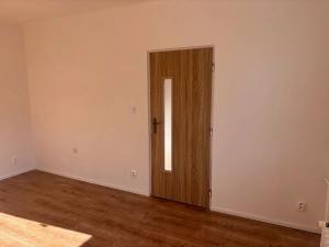 Pronájem bytu 1+1, Jablonné v Podještědí, U Školy, 35 m2