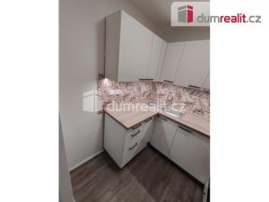 Pronájem bytu 2+1, Praha - Háje, Hlavatého, 46 m2