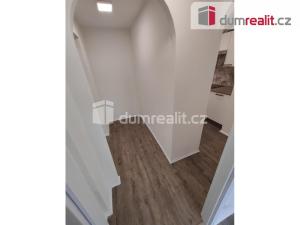 Pronájem bytu 2+1, Praha - Háje, Hlavatého, 46 m2