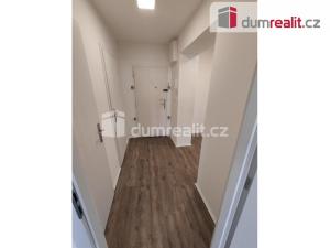 Pronájem bytu 2+1, Praha - Háje, Hlavatého, 46 m2