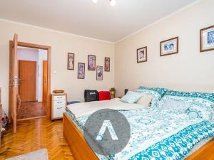 Prodej bytu 2+1, Rosice, Komenského náměstí, 58 m2