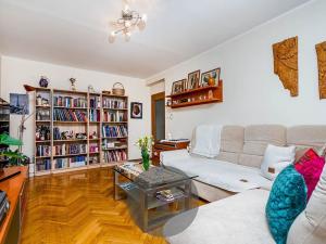 Prodej bytu 2+1, Rosice, Komenského náměstí, 58 m2