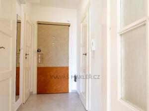 Pronájem bytu 2+kk, Praha - Žižkov, Basilejské náměstí, 56 m2