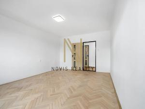 Prodej bytu 3+1, Klatovy, Podhůrecká, 76 m2