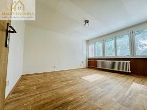 Pronájem bytu 1+kk, Hradec Králové, Severní, 28 m2